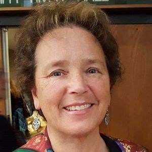 Meet your Posher, Debbie